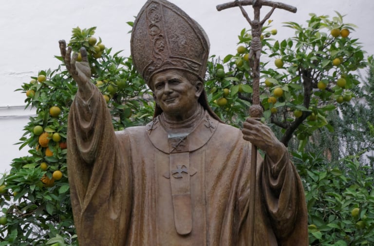 Tour Juan Pablo II en Cracovia