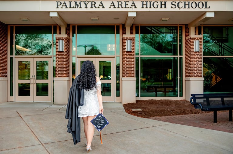 Hershey PA Senior Picture Photographer. Lancaster PA senior picture photographer. Manheim PA senior pictures