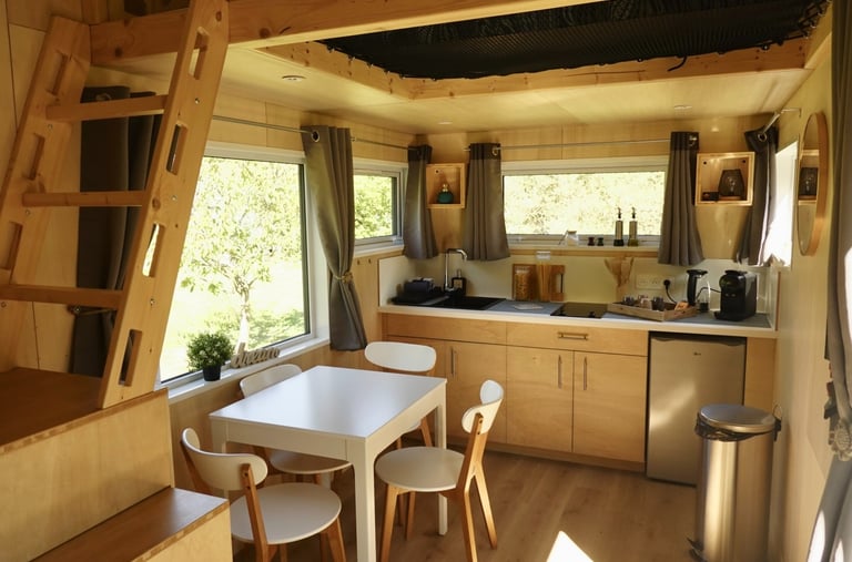 Cuisine et salle à manger Tiny-house à Saignon