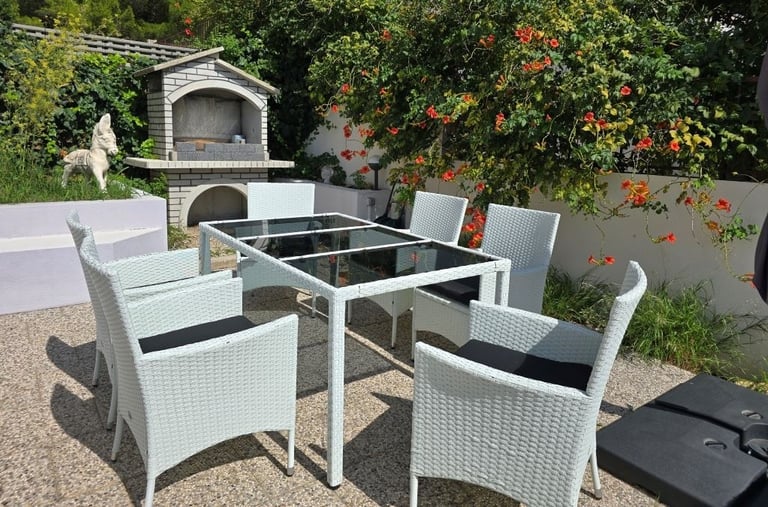Eastern terrace dining set for six with stone garden grill, Easy Living, Lokva Rogoznica