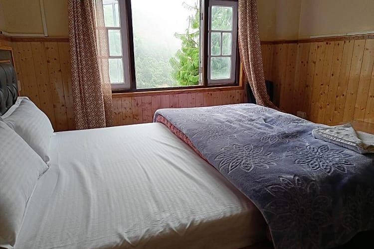 LACHUNG HOMESTAY