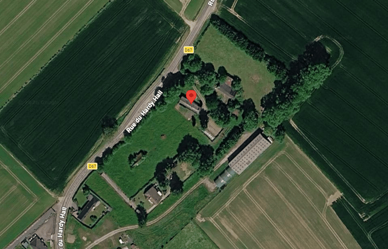 Vue satellite du site du lotissement Le Clos du Pressoir montrant son implantation au cœur des champ