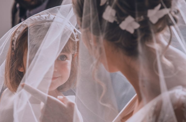 antigua guatemala wedding photographer. Bride with flower girl