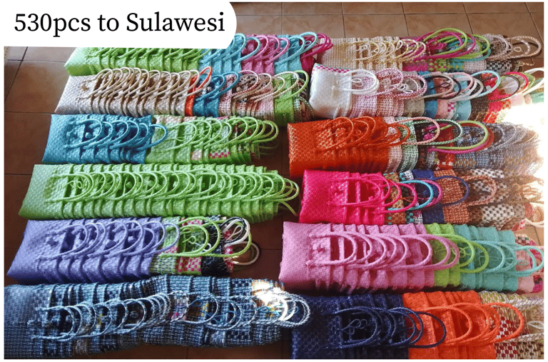 Wholesale jali jali woven tote bags 530 pcs order to Sulawesi by Craftvitas Indonesia