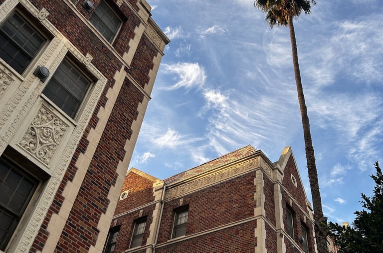 Los Angeles CA, 90036 Historic building the I Am One Tarot location