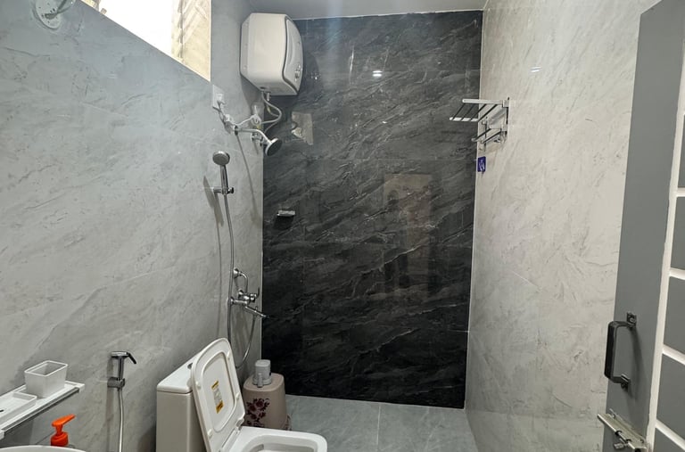 Family Suite Restroom