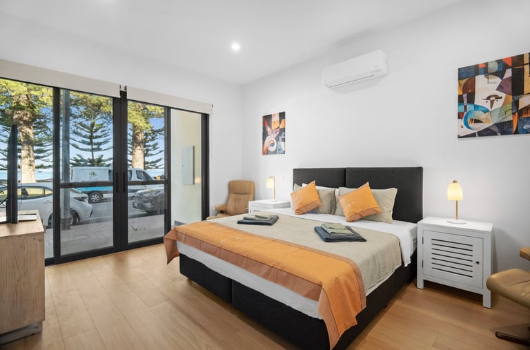 Modern 1 bedroom beachfront studio in Victor Harbor