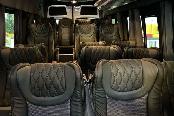 camioneta para 20 pasajeros 2 - Renta de camionetas en morelia