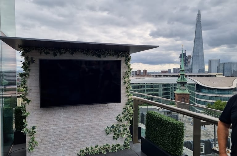 Samsung Terrace Outdoor TV