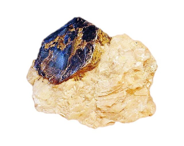 Silicate mineral used for Kintsugi technique in Folkel Audio hi-fi speakers