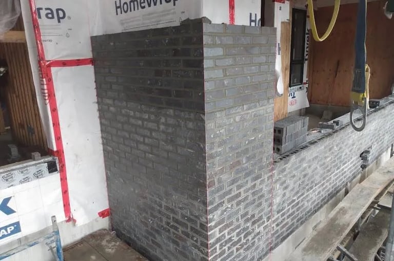 Brickwork done off a hydrolyft in montreal 2024/Maçonnerie fabriquée à partir d'une hydrolienne à Montréal en 2024