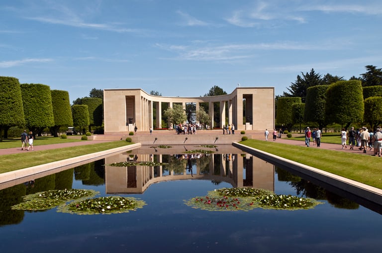 Gîtes de la Cour d'Etienville - Cimetière Américain d'Omaha Beach 