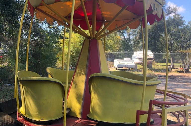kiddie ride