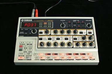 Yamaha AN200, virtual analogue synthesizer.
