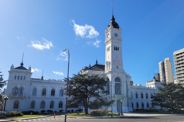 Palacio Municipal de la Plata, entre las calles 51, 53, 11 y 12, La Plata, Bs.As.