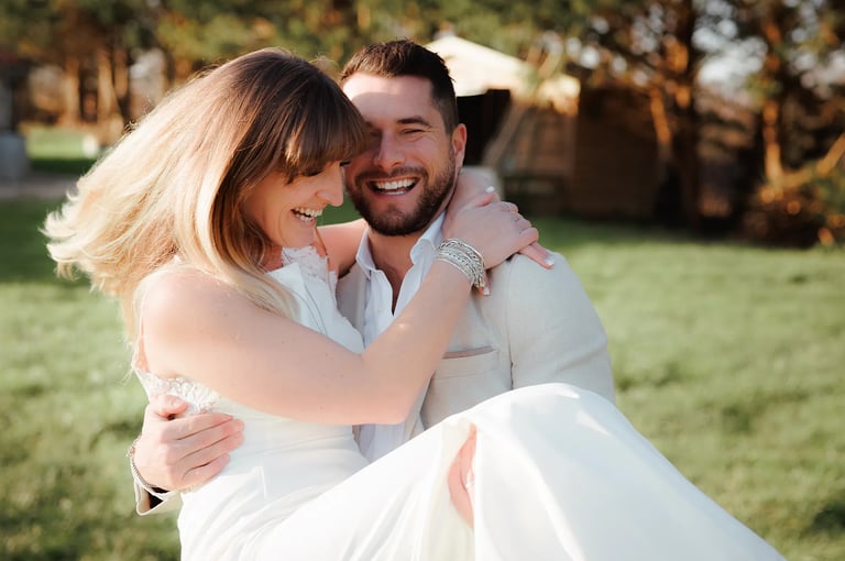High-end french wedding photographer, located in west coast of France, Vendée