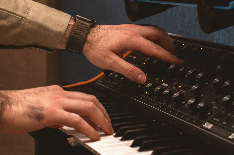 Synth Moog, Studio di Produzione Musicale