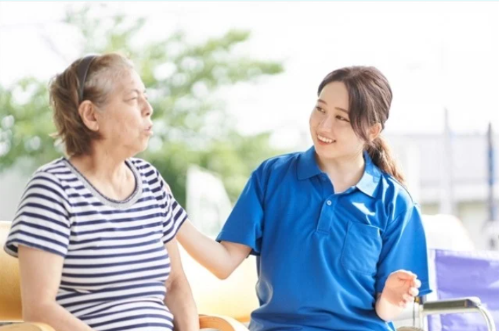 高齢者施設でのボランティア体験