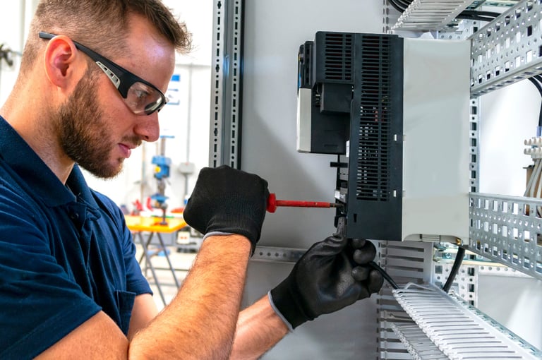 Circuit Breaker & Fuse Replacement  Services