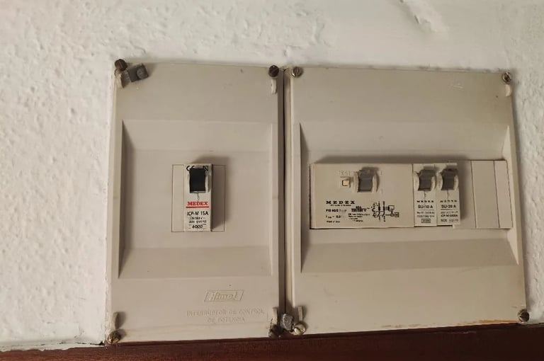 Cuadro general muy antiguo