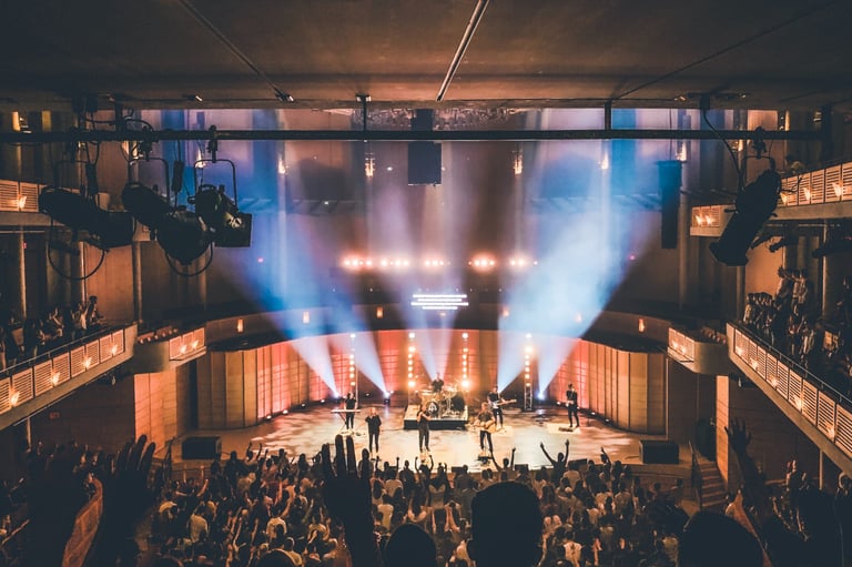 Elenco artistico para festivales culturales y eventos públicos