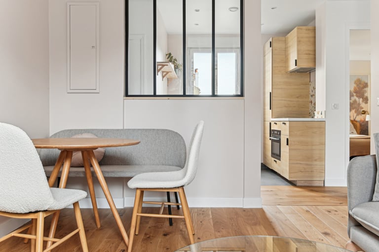 Travaux de rénovation salon moderne 