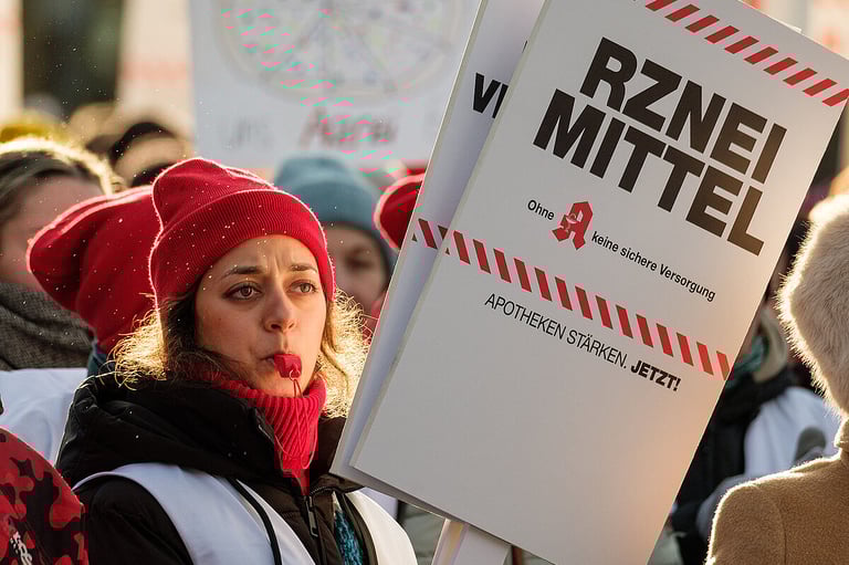 Allemagne de l'Est : jusqu'à 3 000 pharmacies ferment mercredi en signe de protestation
