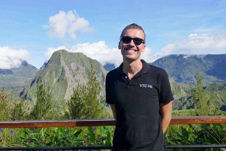 un chauffeur en excursion au cirque de Salazie à la Réunion