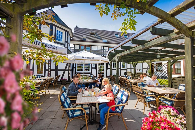 Landhotel Repetal Biggesee Tourguide geführte Motorradtour BrueckxTours Sauerland