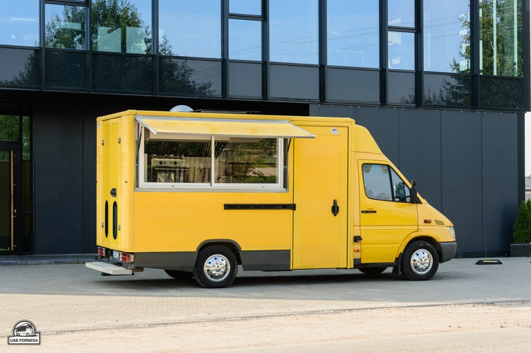 Maisto furgonai, food trucks. Irengimas ir gamyba