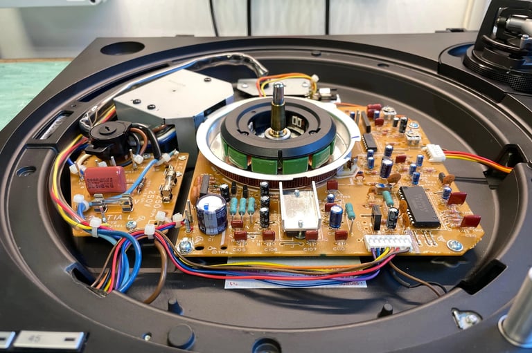 Technics 1210 MK2 Inside PCB