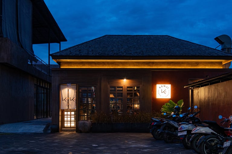 Kenji Ramen Bali Padang Linjong interior - modern Japanese izakaya dining atmosphere Canggu