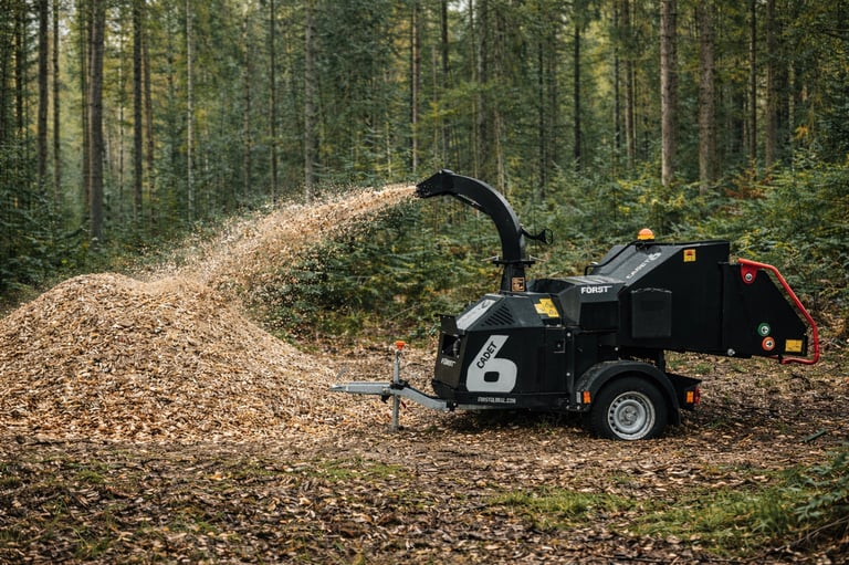 Šakų smulkintuvo nuoma. Pramininio šakų smulkintuvo nuoma. Kauno raj. Kaunas