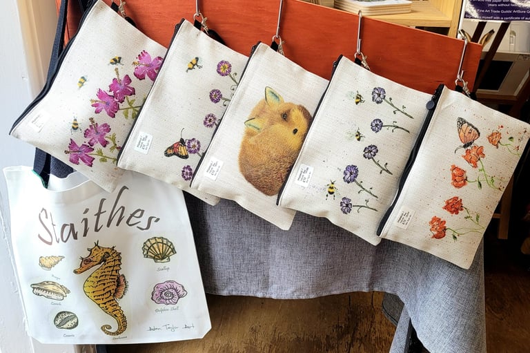 Handy Bags - Alan Taylor Art