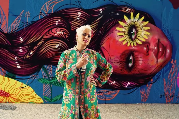  A brasileira Panmela Castro, conhecida como Anarkia Boladona, está levando a Pop Art para os muros 