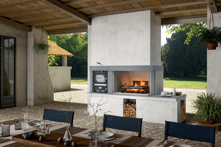 Cucina outdoor Palazzetti modello Linosa con forno integrato sotto portico