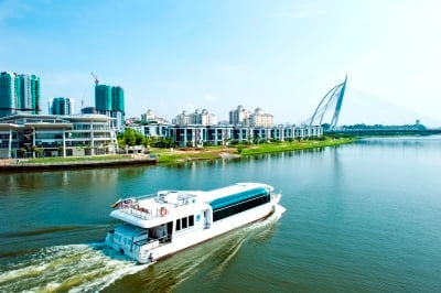 Day Tour Package in Kuala Lumpur, Malacca, Johore, Ipoh, Penang, Genting & Cameron Highlands, Colmar