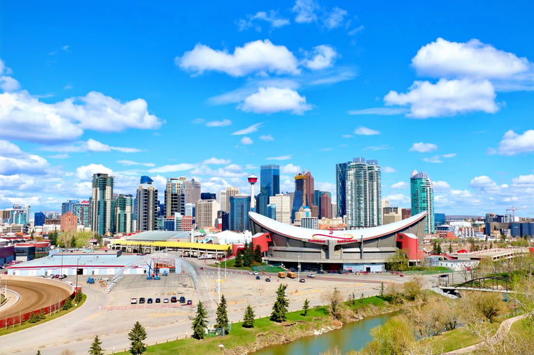 Calgary Skyline - Scotsman Hill Viewpoint