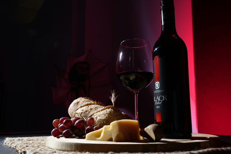 red_wine_with_cheese_grapes_bread_plate