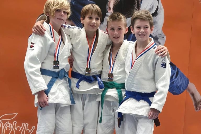 Viann de Groot, kampioen van Nederland -15jr, -34kg