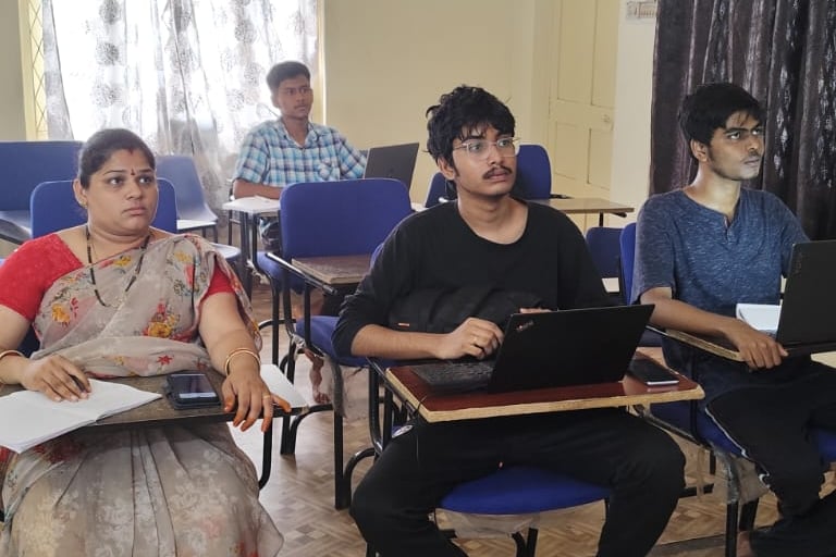 front-end class