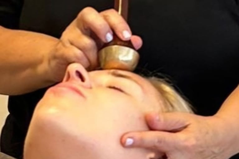 Indiase gezichtsmassage met de kansa wand