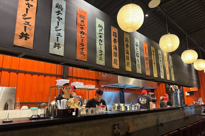 Kenji Ramen Bali Seminyak modern Japanese restaurant dining atmosphere design