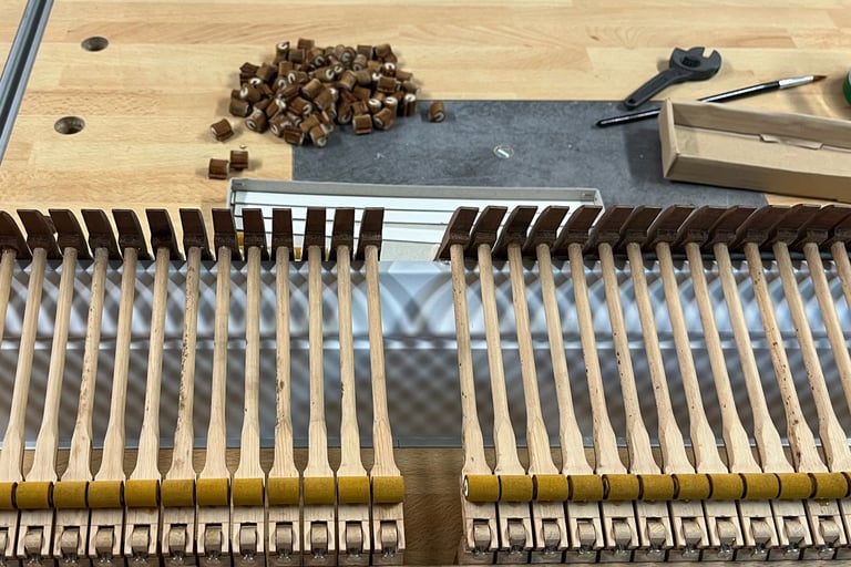 Remplacement rouleaux piano à queue