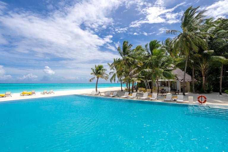Niyama Maldives chill island pool