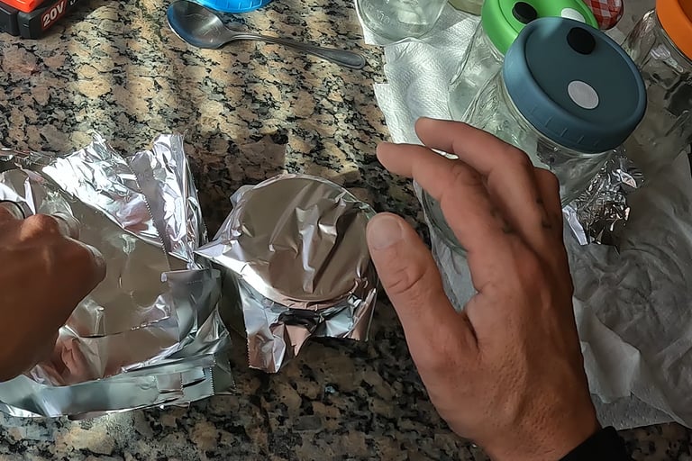 covering no pour agar jars with foil
