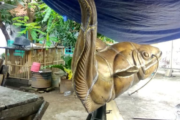 Patung Kuningan
