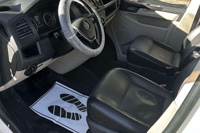 Intérieur de voiture nettoyée et protégée par Kline Concept