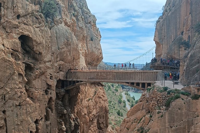 Ponte panoramico nel Caminito Del Rey in Andalusia