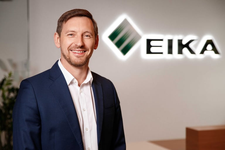 Profesionalūs verslo, linkedin portretai Vilniuje Kaune, dalykinė fotografija, asmeninis įvaizdis studijoje, darbo vietoje